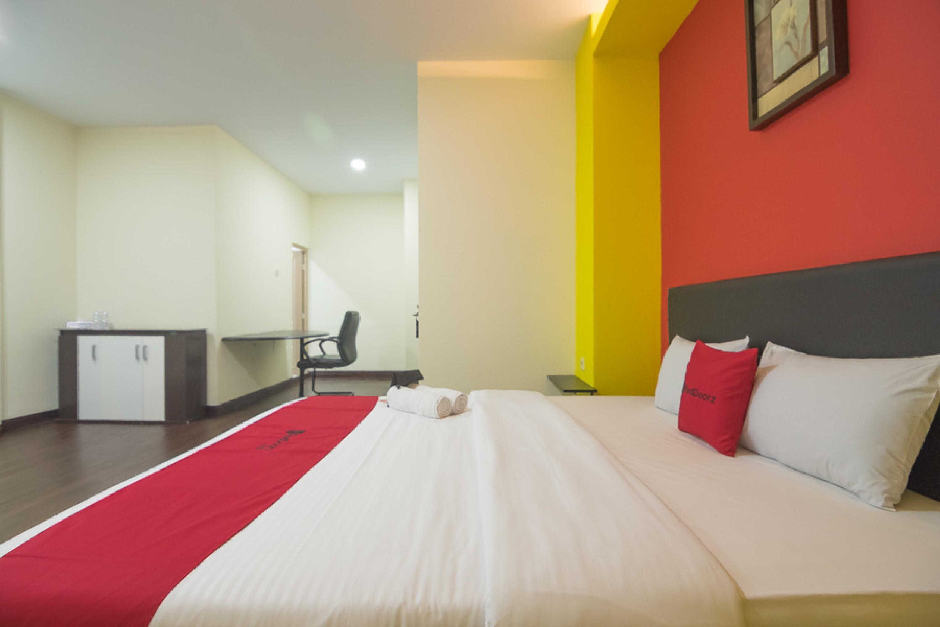 Готель Reddoorz Near Itc Mangga Dua Джакарта Екстер'єр фото