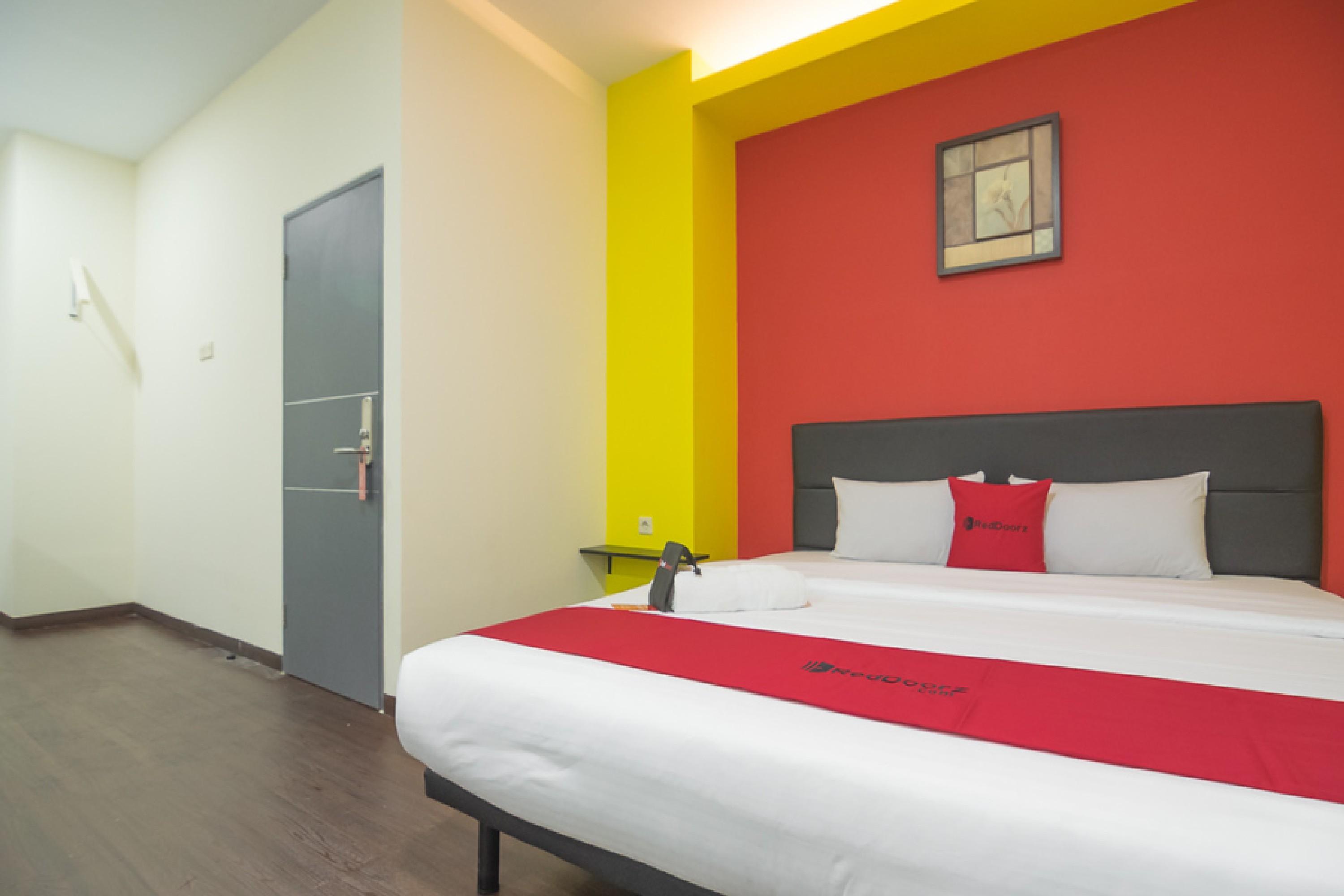 Готель Reddoorz Near Itc Mangga Dua Джакарта Екстер'єр фото