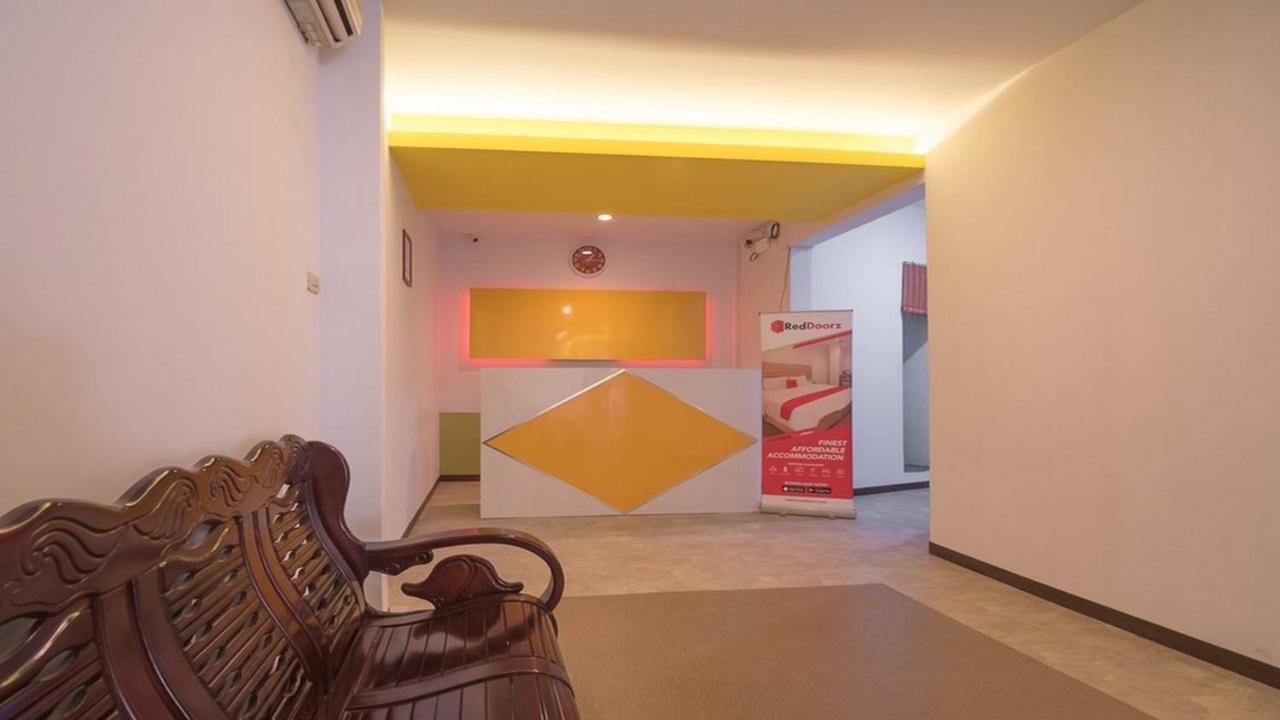 Готель Reddoorz Near Itc Mangga Dua Джакарта Екстер'єр фото